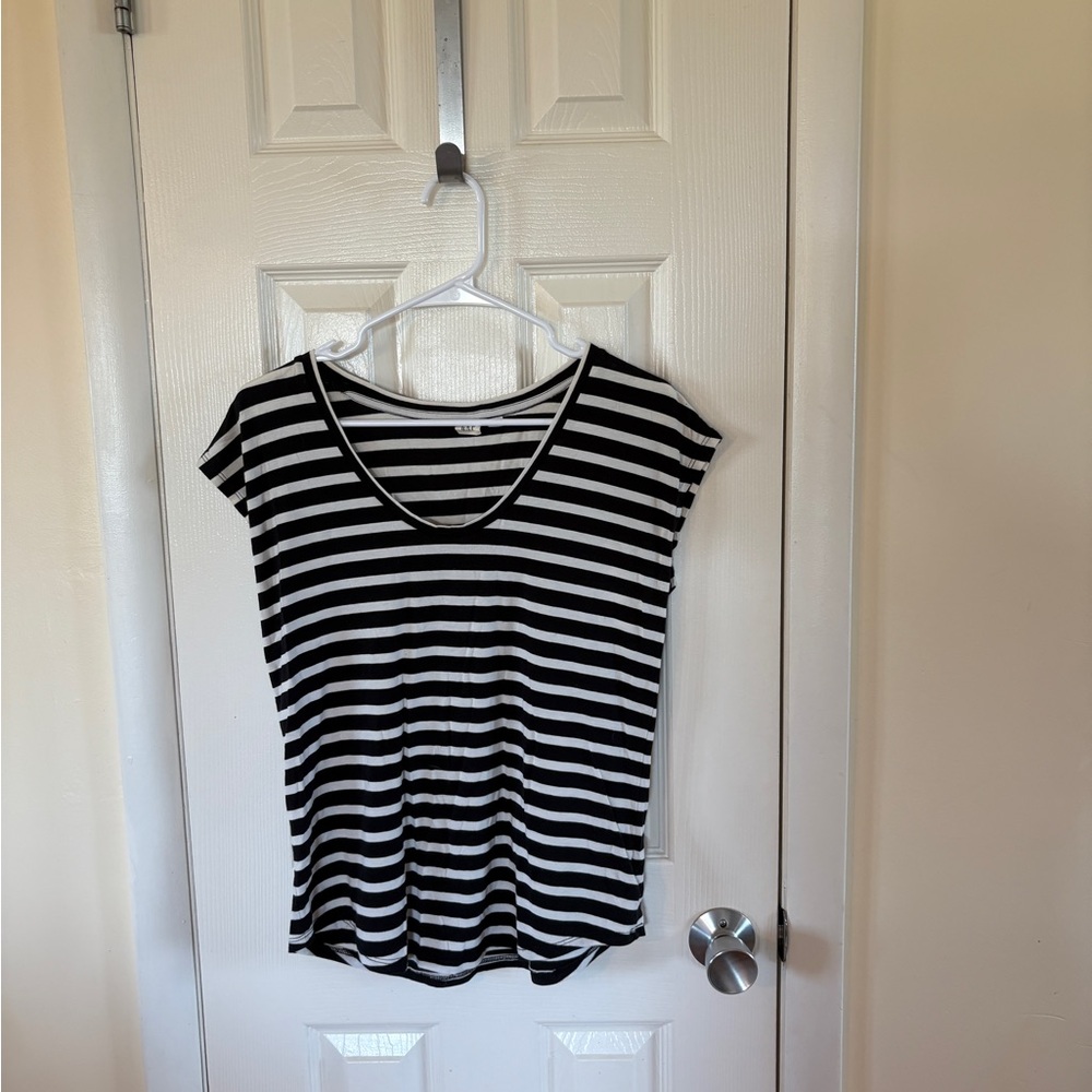 GAP Black and White Striped Tee